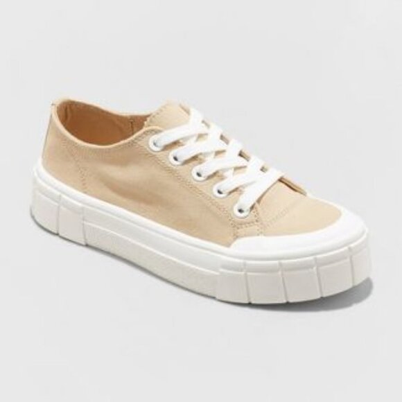 Shoes - 4. NWT Woman's Mad Fran Sneakers Size 9